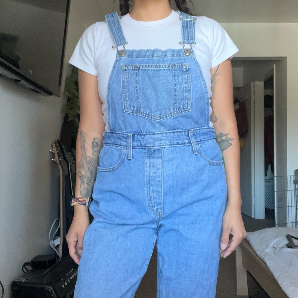 Levi's Medium Wash Mom Overalls